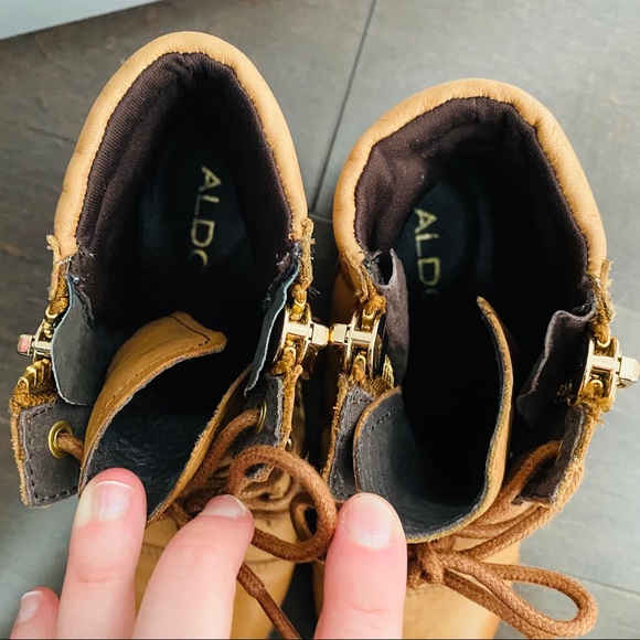 ALDO size 7 camel colour booties - Picture 7 of 11